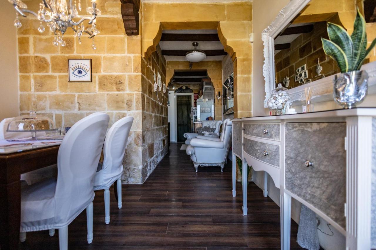 Blue Eye - Waterfront Home In A Scenic Location Birgu Bagian luar foto