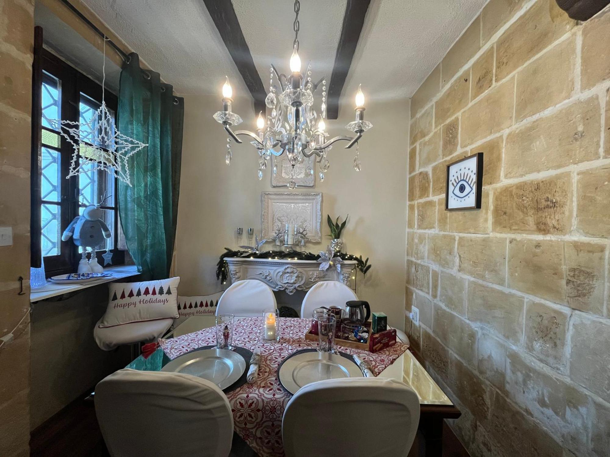 Blue Eye - Waterfront Home In A Scenic Location Birgu Bagian luar foto